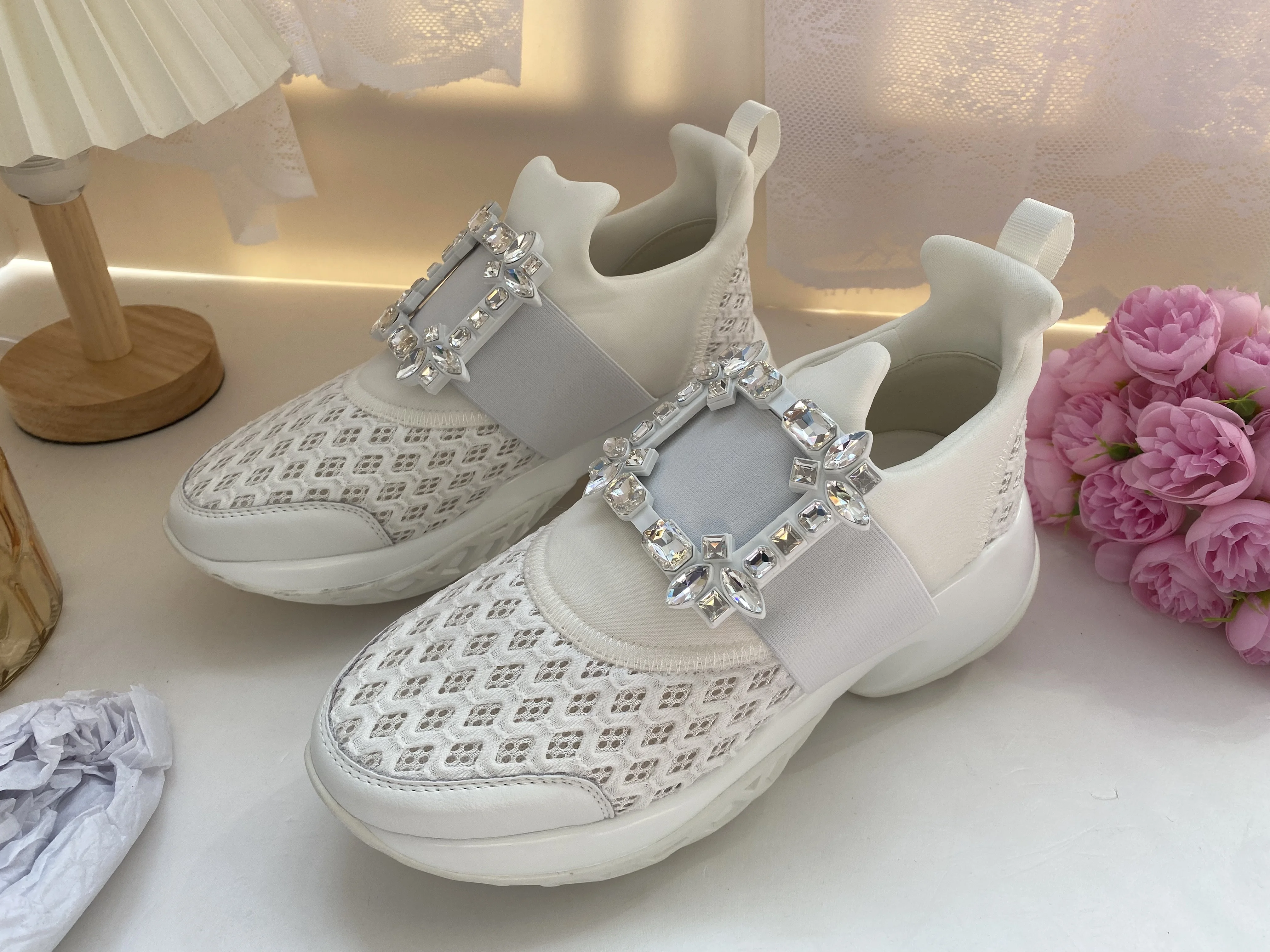 Толстые кроссовки женские модные туфли с квадратной пряжкой и кристаллами