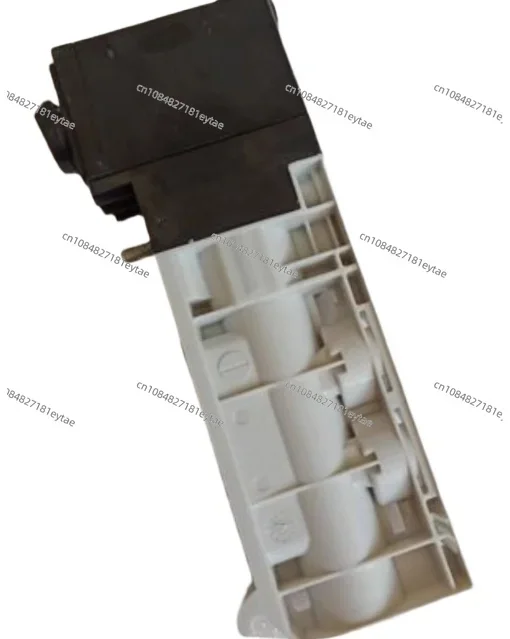 VUVB-S-M42-AZD-QX-1C 1 новый оригинальный электромагнитный клапан 537534