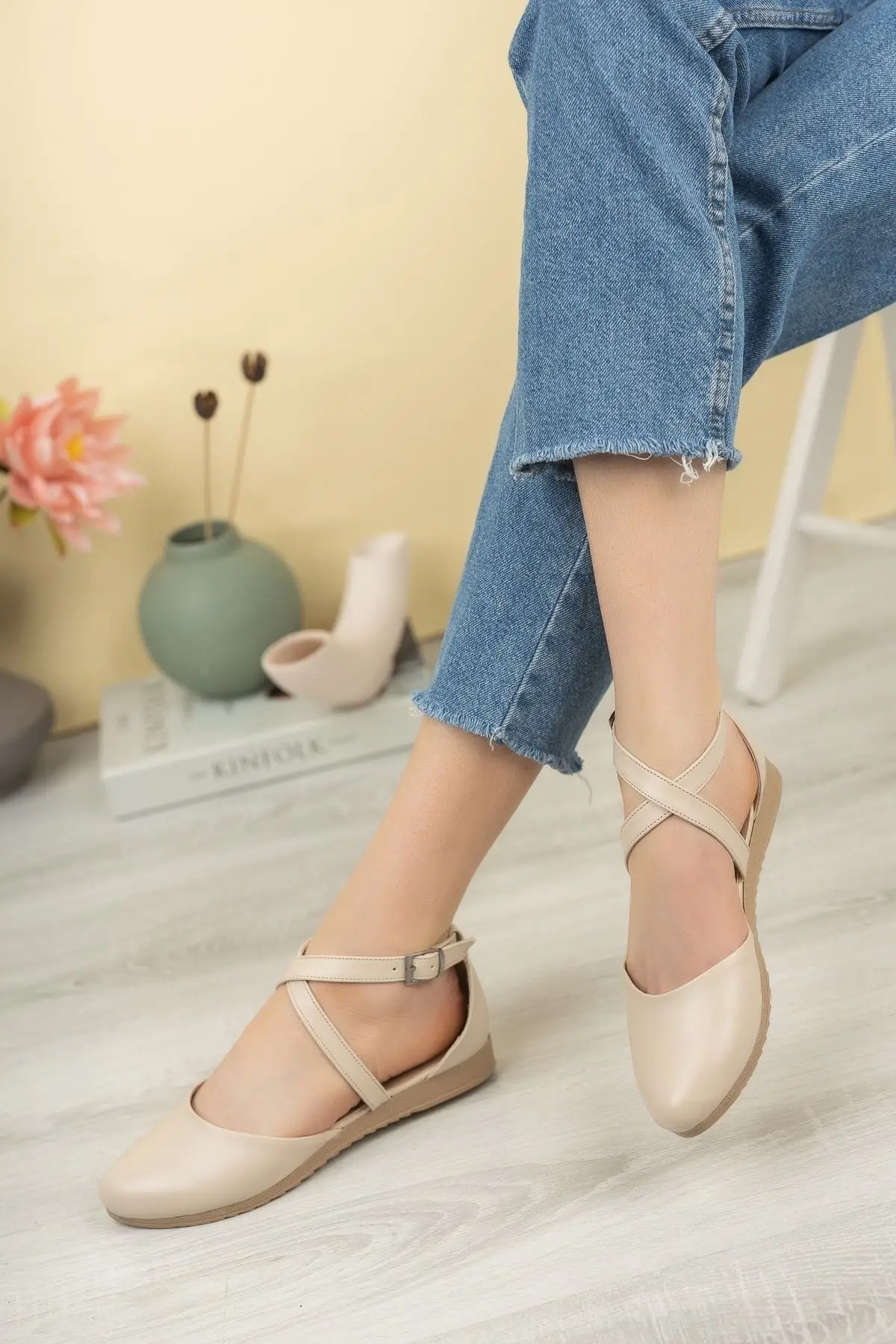 

Women Flats Shoes Ankle Belted Cross Ballet Fashion Flats For Ladies Casual Shoes Elegant Flat Summer Footwear