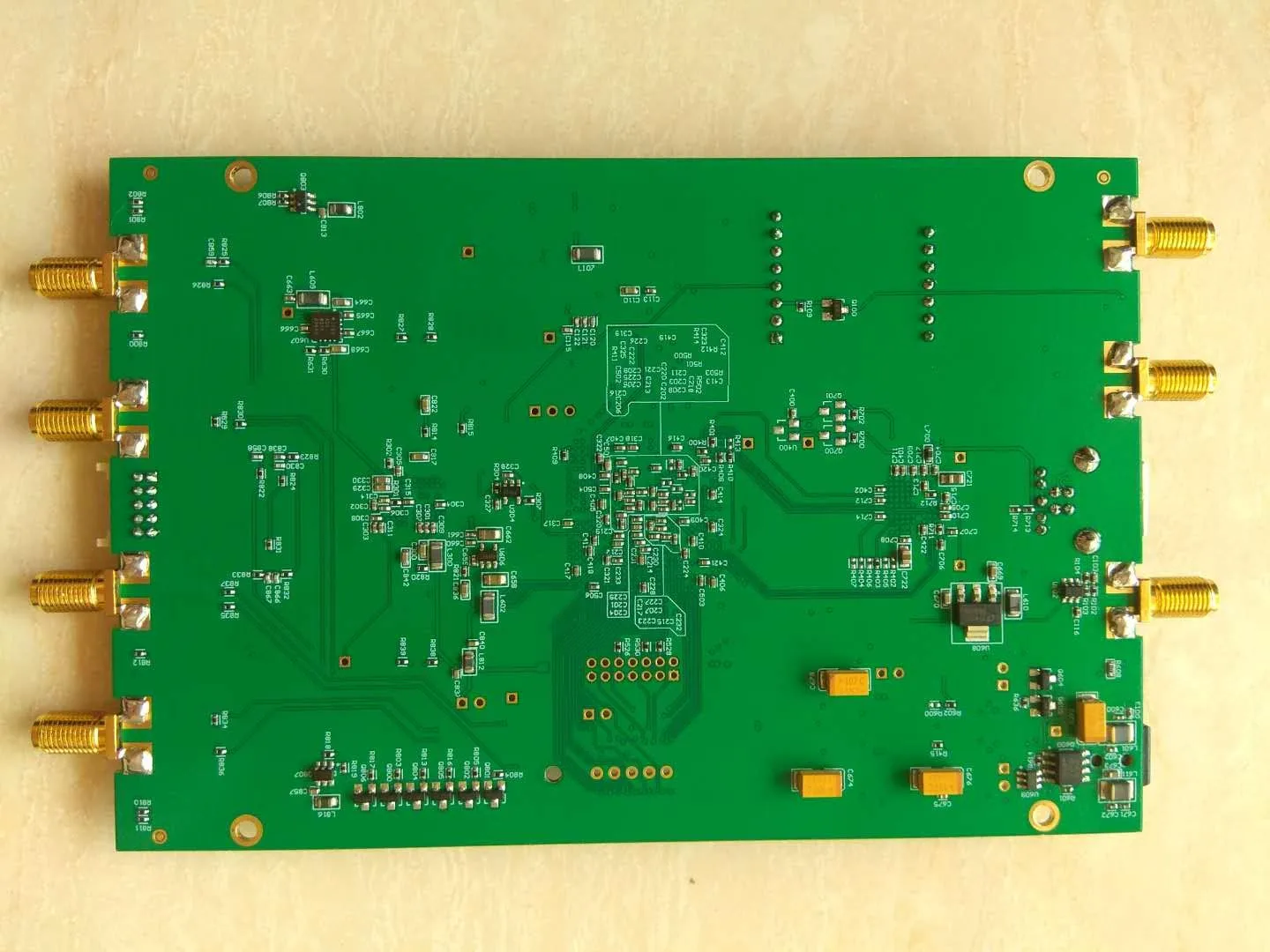 Uhd usrp. Ettus b210. usrp b200. usrp b210. ettus b210 sdrangel.