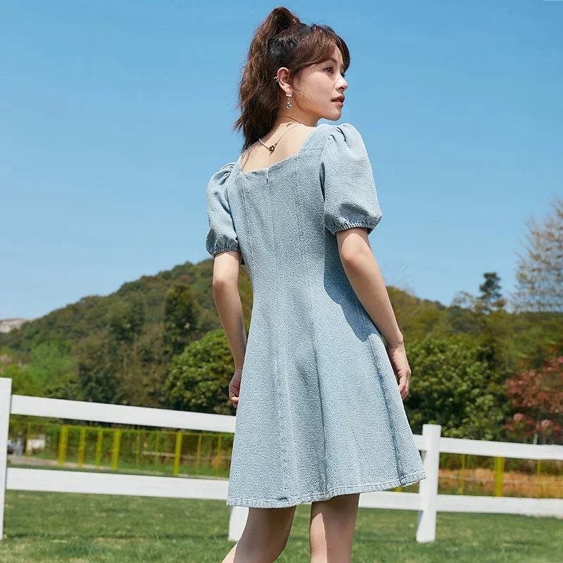 Женское джинсовое платье с пышными рукавами жаккардовое бриллиантами в стиле