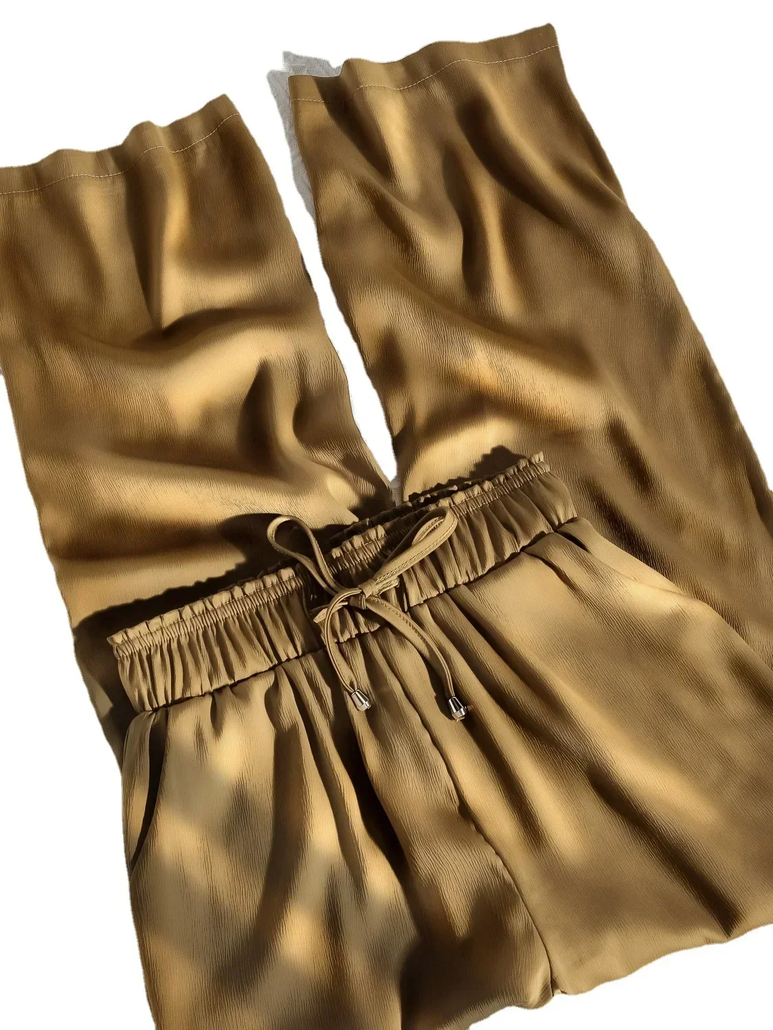 Брюки женские с широкими штанинами