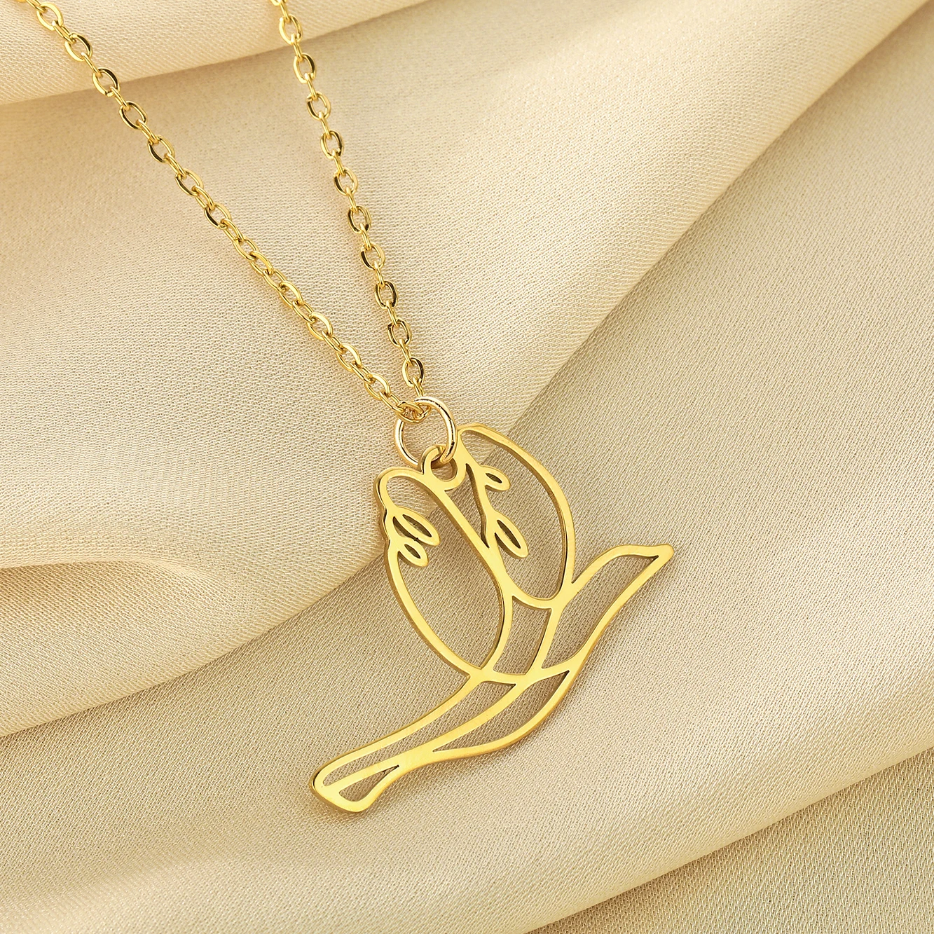 

CHENHXUN Stainless Steel Flying Pigeon Necklace Minimalist Jewelry Animal Lover Gift for Men and Women