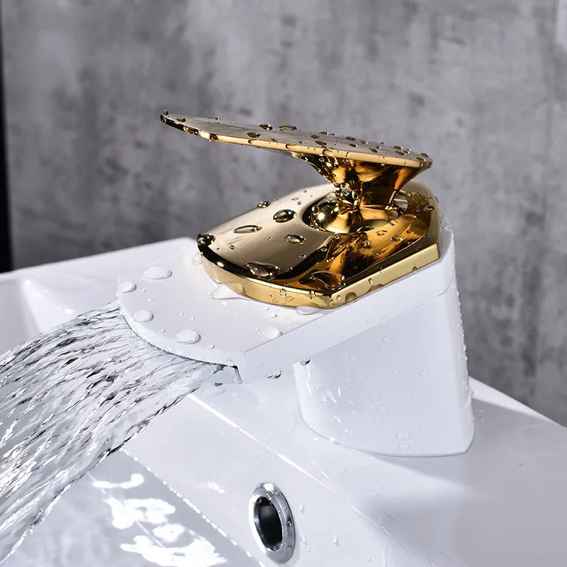 

Solid Brass Sink Basin Faucet Bathroom Sink Washbasin Faucet Single Hole Hot&Cold Water Mixer Tap