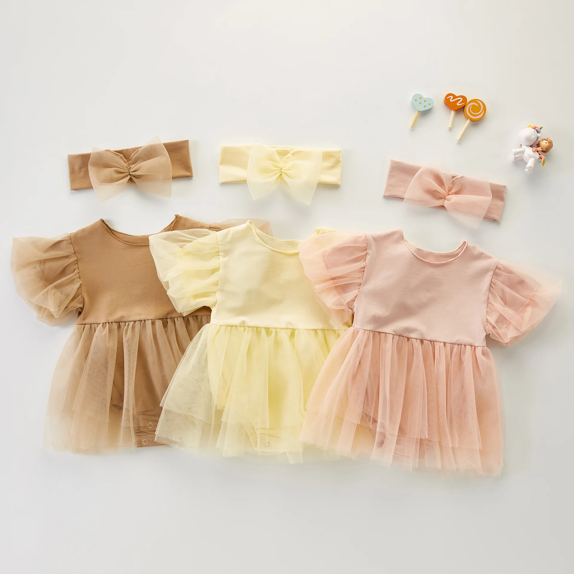 

2022 Summer New Baby Princess Clothing Bodysuit Korean Puff Sleeves Short Sleeve Cute Newborn Girls Rompers with Kerchief