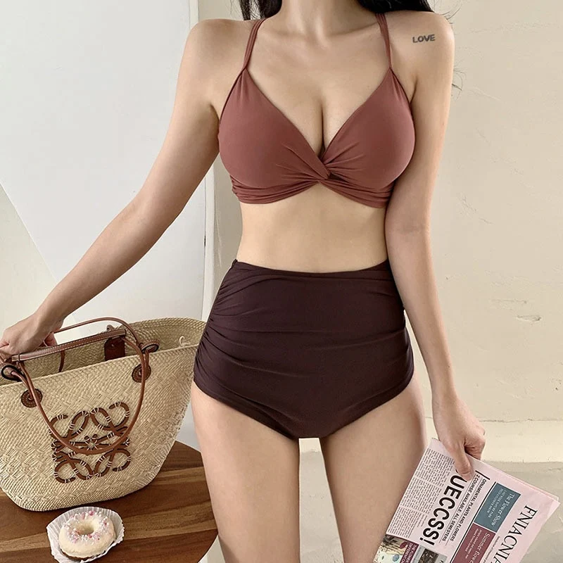

South Korea 2023 new swimsuit women's triangle bikini split high-waisted ins swimsuit