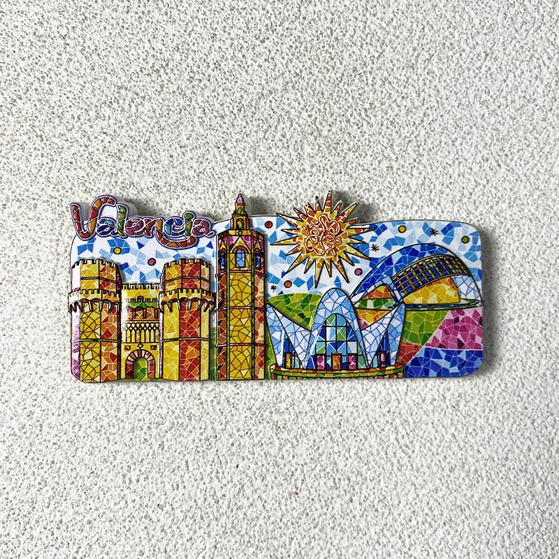 Валенсия Испания туризм сувенирные поделки мозаика здание трехмерное украшение