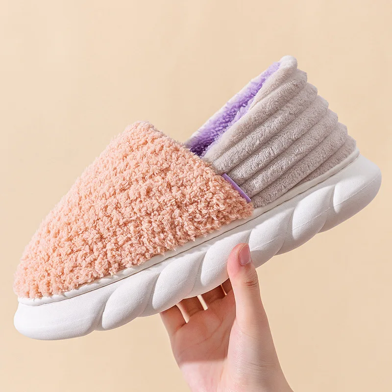 

2022 new outer wear cotton slippers women winter warm indoor couple shoes autumn and winter cotton shoes men. 4cm.