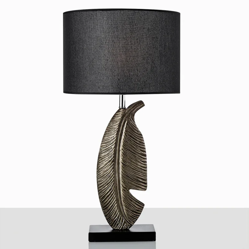 

Neoclassical Postmodern Decorative Lamp Designer Model Room Bedroom Bedside Lamp Living Room Study Resin Leaf Desk Lamp