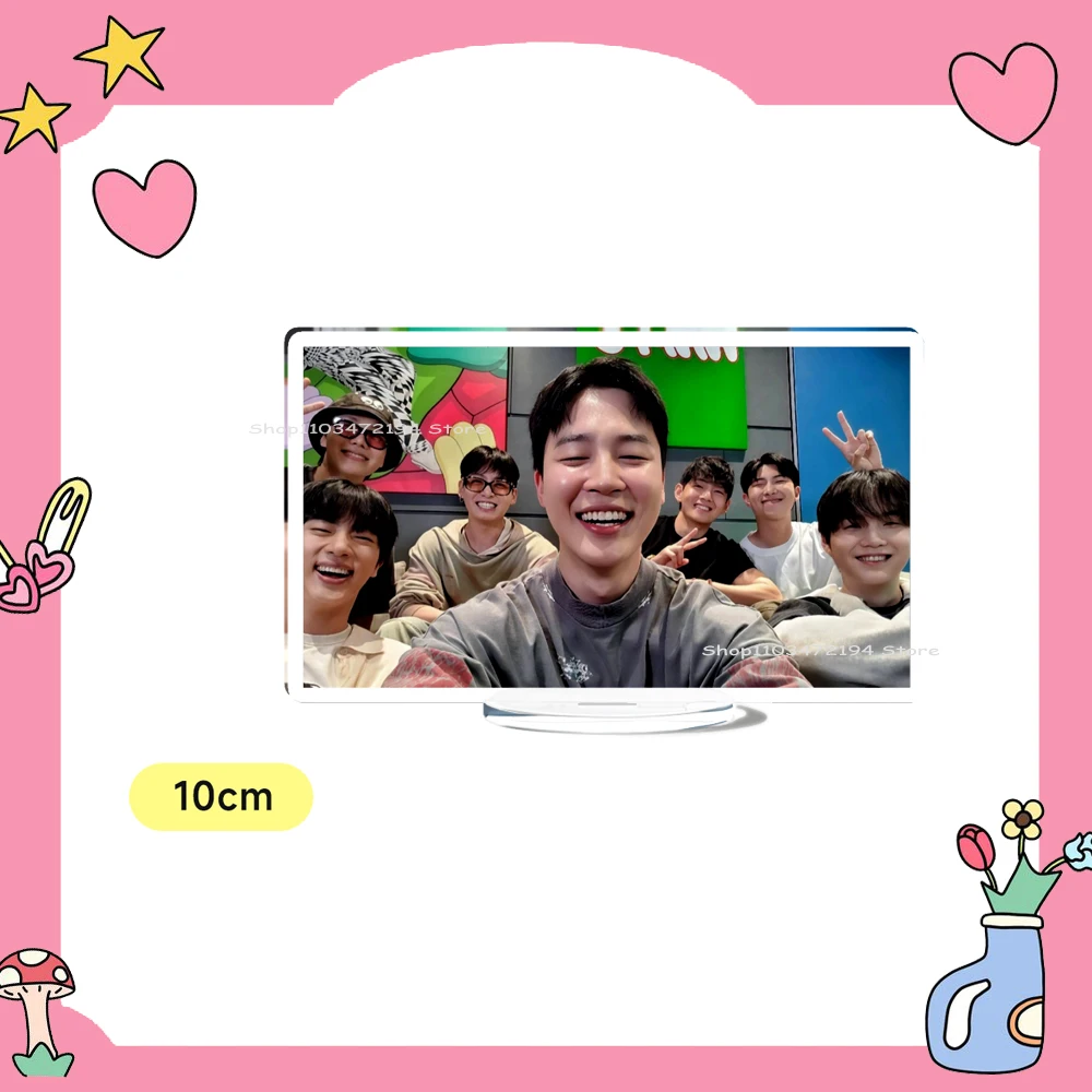 

Акриловый брелок Kpop Idol