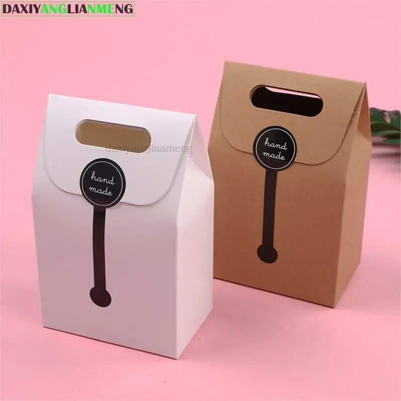 

Portable Cowhide Carton Song Strange Biscuits Bag Cake Box West Point Heart Food Packing Sack Candy Nougat Candy Wrapper Bag