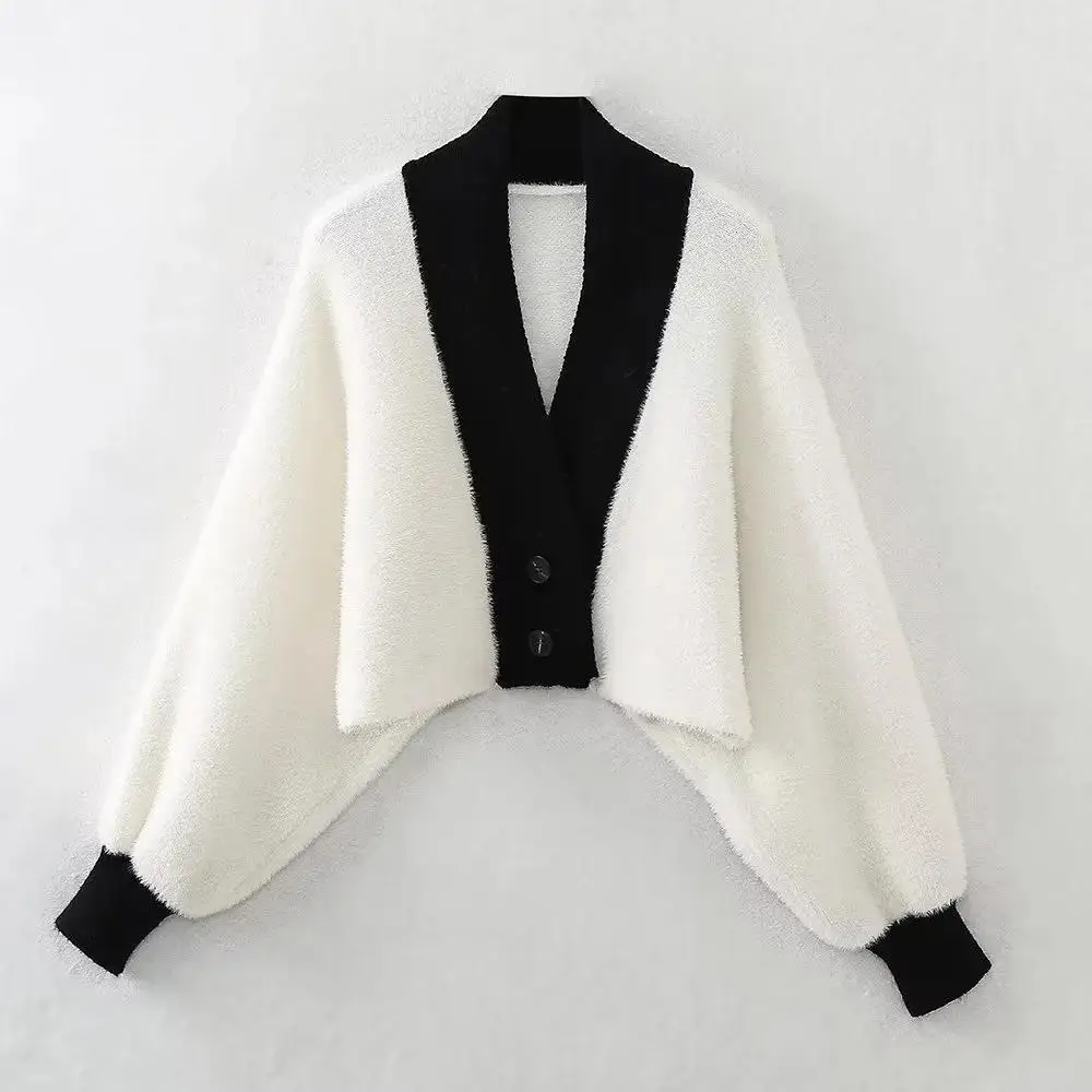 

Women Long Sleeve V-neck Single Breasted Cardigans Batwing Sleeve Short Sweaters