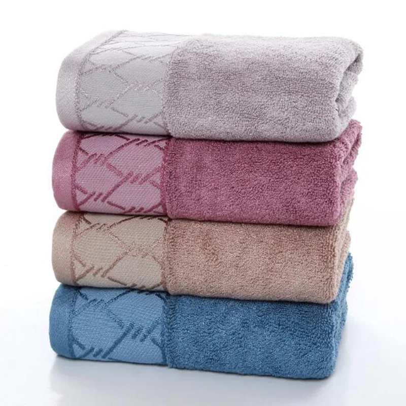 

Утолщенное банное полотенце темного цвета с рисунком геометрических узоров, аксессуары для ванной комнаты, домашний текстиль