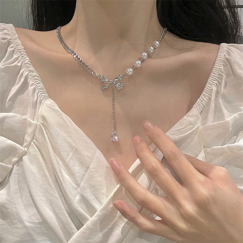 

Bow Knot Pearl Crystal Pendant Necklace Women's Luxury Design Collarbone Clavicle Chain Accessories Jewelry for Women