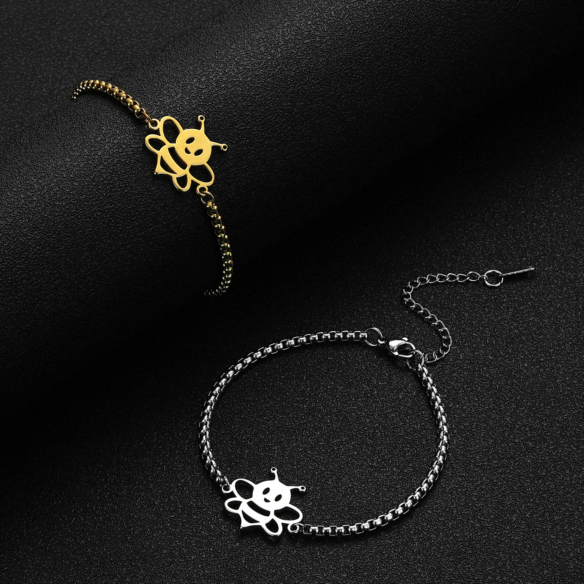 

Hollow Cute Cartoon Bees Charm Bracelet Stainless Steel Box Chain Animal Insect Pendant Bracelets For Women Trendy Jewelry Gifts