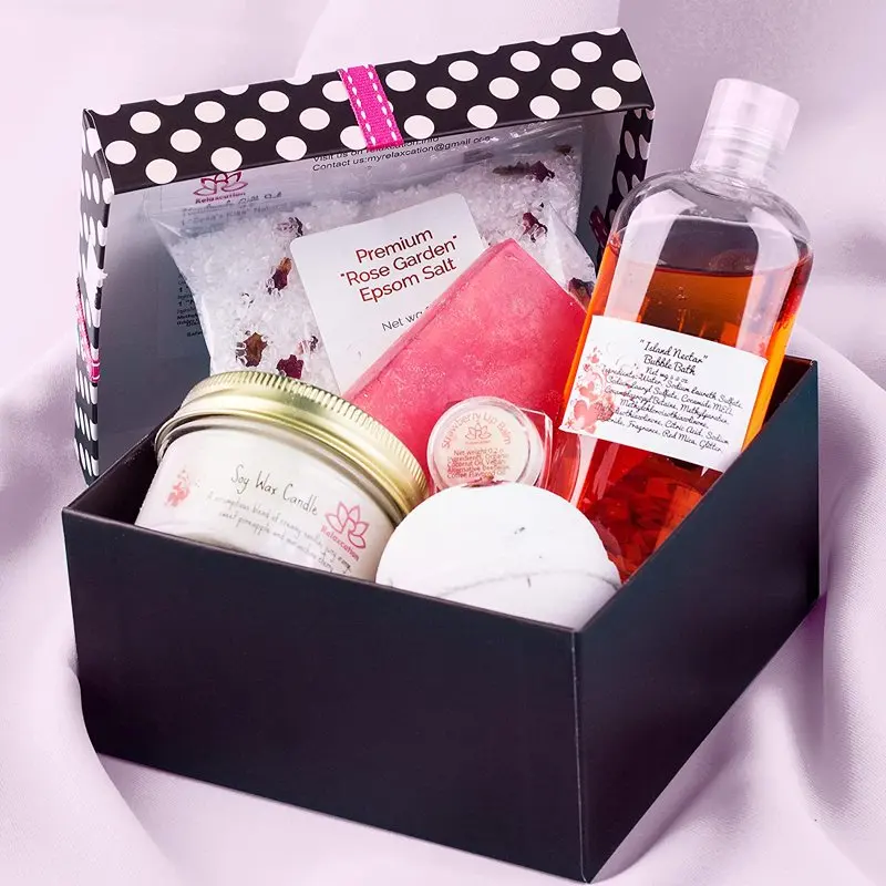 

Bath Luxury Spa Gift Set for Women Natural Oils and Epsom Salt Bath Bombs Organic Shea Butter Soap Polka Dot Gift Box Be