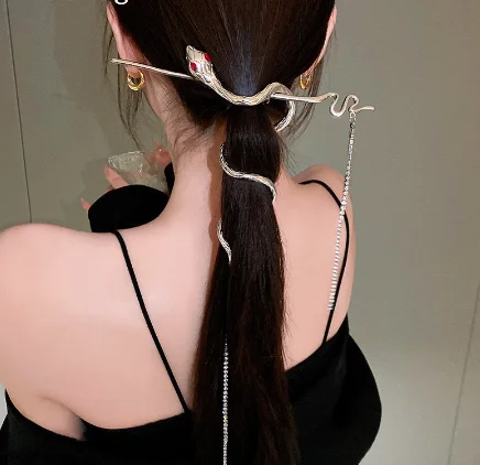 

Женская заколка со змеиным плетением, Классическая заколка в китайском стиле с кисточками и цепочкой, аксессуар для ухода за волосами, 2023