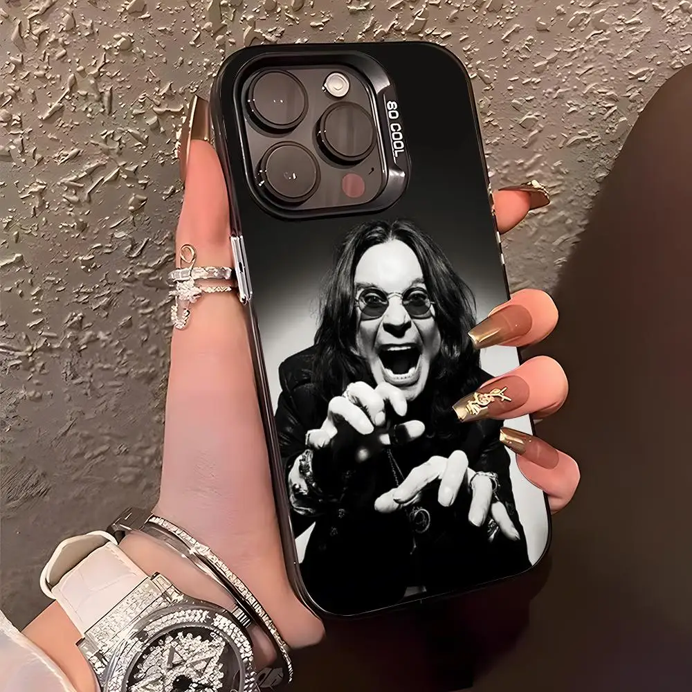 Фото Чехол O-Ozzy Osbourne для iPhone 17 Air 16 15 14 Plus 13 12 11 Pro XS Max, серебристо-черный, с бампером №5