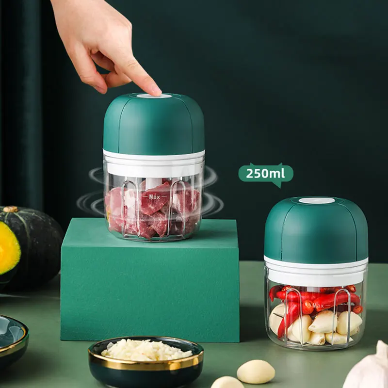 

250ml Electric Garlic Chopper Household Portable USB Charging Chili Crusher Mini Meat Grinder Baby Complementary Food Mixer