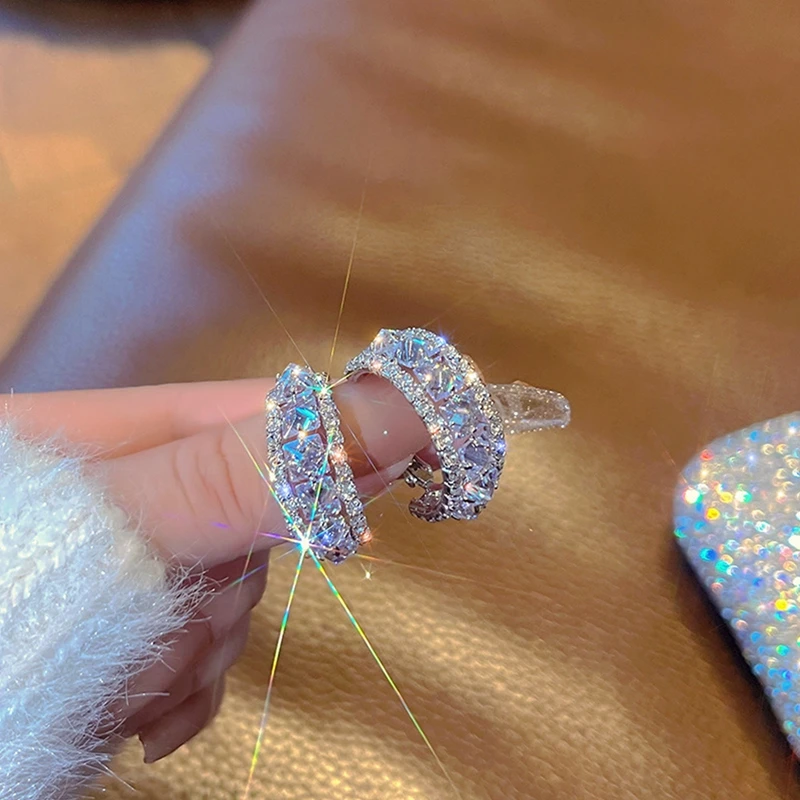 

Brilliant Shiny Crystal Zircon Hoop Earrings for Women Bridal Wedding Banquet Party Jewelry Anniversary Gift Luxury Earrings