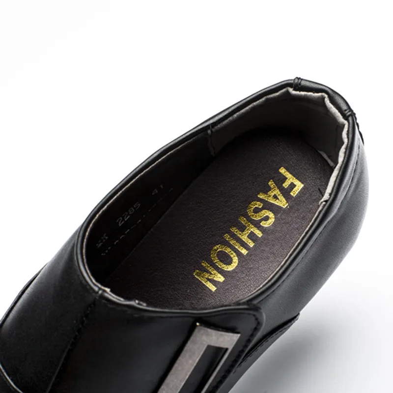 Мужские Нескользящие кожаные лоферы спортивная обувь для мужчин Черные слипоны