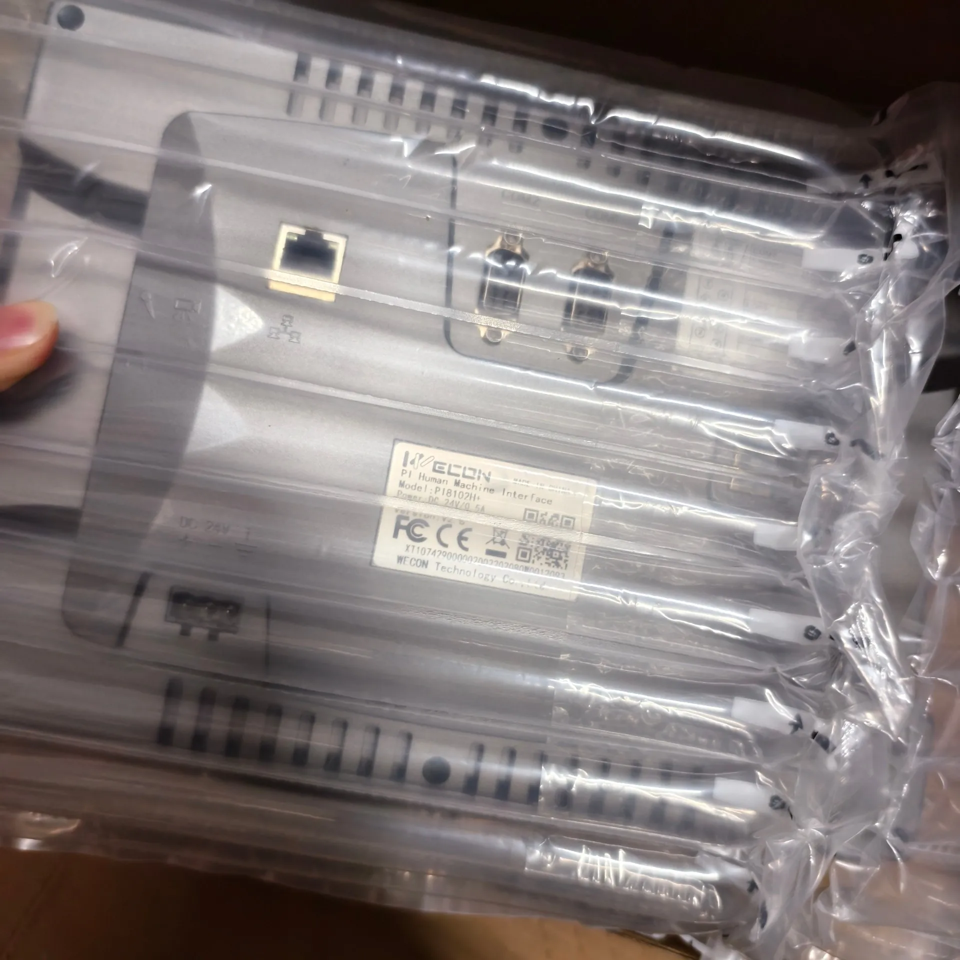 Совершенно новый WECON PI8102H + сенсорный экран, оригинальный и подлинный, в упаковке. (art.: 3920dcdcea8a3) - 3920dcdcea8a3
