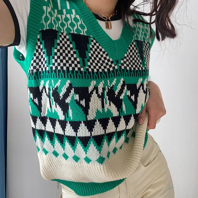 

Y2k Women Knitted Vest V-Neck Sleeveless Geometric Fruit Printed Loose Pullover Sweater Outerwear Streetwear Spring Autumn Tops
