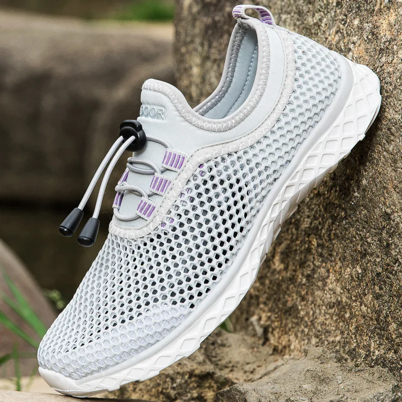 

2023 Summer Men's Casual Breathable Mesh Shoes Outdoor Large Size Lightweight Hollow Upstream Shoes Running Shoe Couples Outdoor