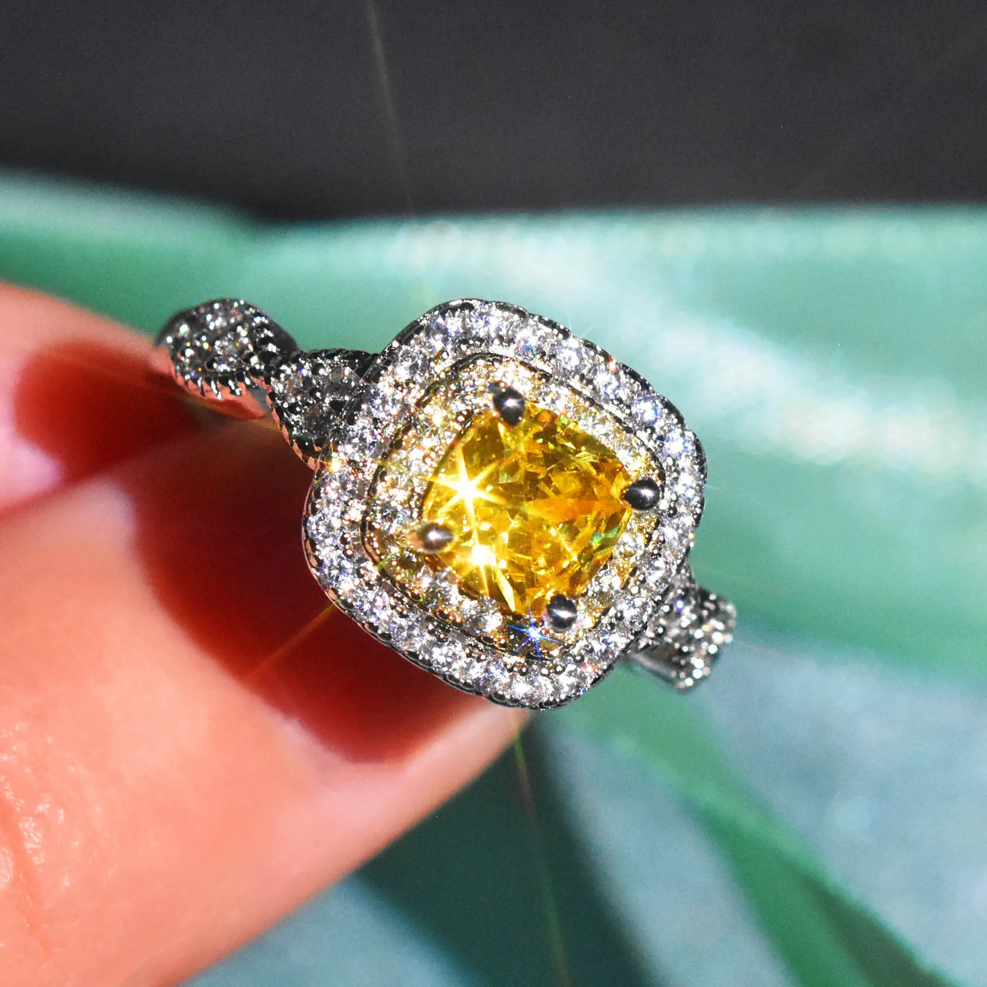 

Dazzling Yellow Diamond Vintage Cocktail Party Rings With Micro Paved Small Zircon Proposal Engagement Ring Fine Jewelry
