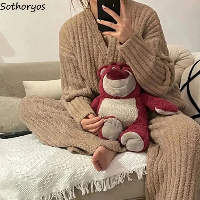 

Зимние пижамные комплекты из флиса, женская простая домашняя теплая Пижама с V-образным вырезом в Корейском стиле унисекс, уютная одежда для сна, мешковатая классическая популярная одежда для отдыха