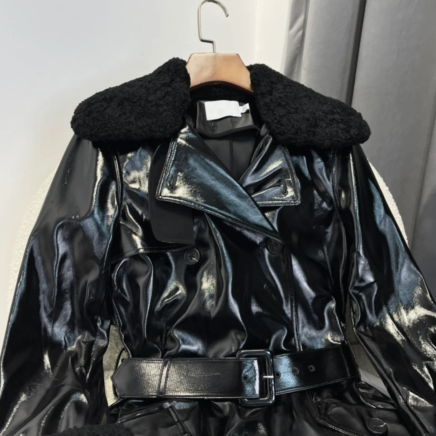 Luxury Style Faux Leather Women Jacket 2022 Autumn Winter New Arrival Top Quality Black Long Sleeve PU Coat with Fur Collar
