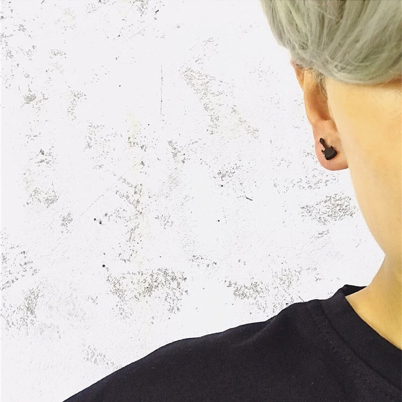 1 пара милые серьги-гвоздики из нержавеющей стали с символами музыкальной гитары