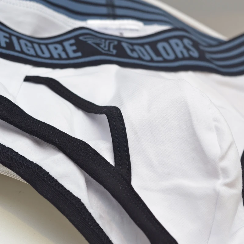 2 Pieces Solid Men's Triangle Underwear Cotton Simple U Convex Bag Breathable Comfortable Shorts Head Youth Sweat-Absorbing Men