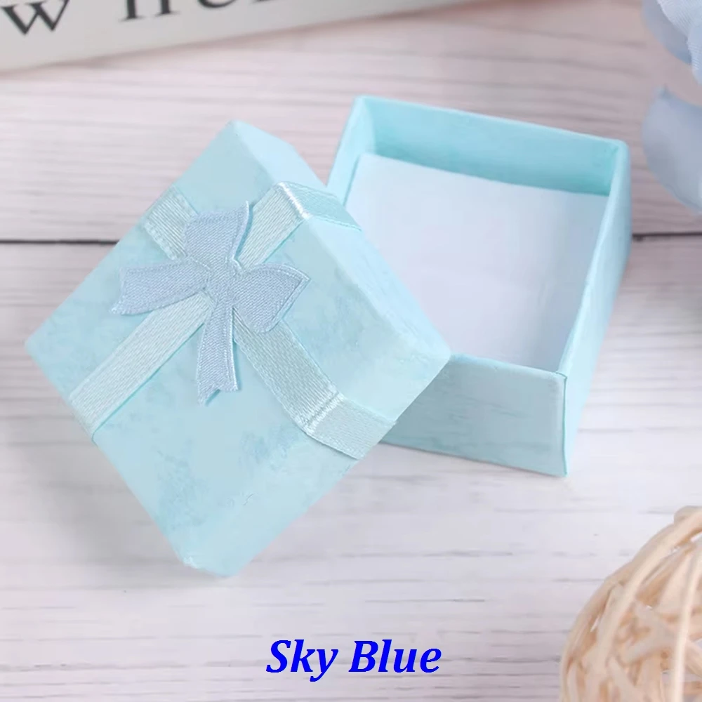 

Подарочные коробки для украшений 4x4 см