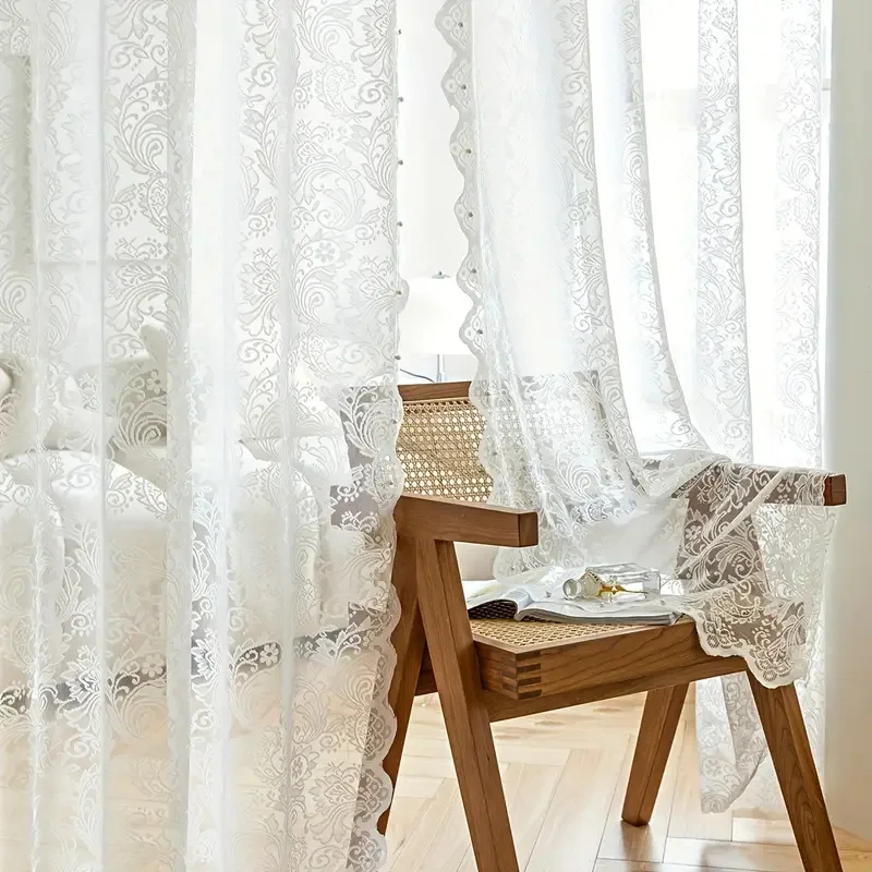 Вязаная крючком занавеска