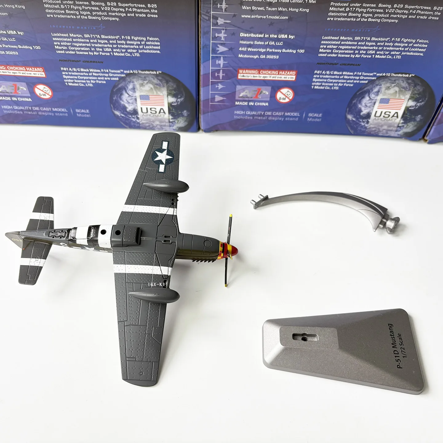 Фото Металлическая модель самолета P-51D Mustang (Американский истребитель) в масштабе 1/72, статическая коллекционная модель для демонстрации, подарки для военных коллекционеров №1