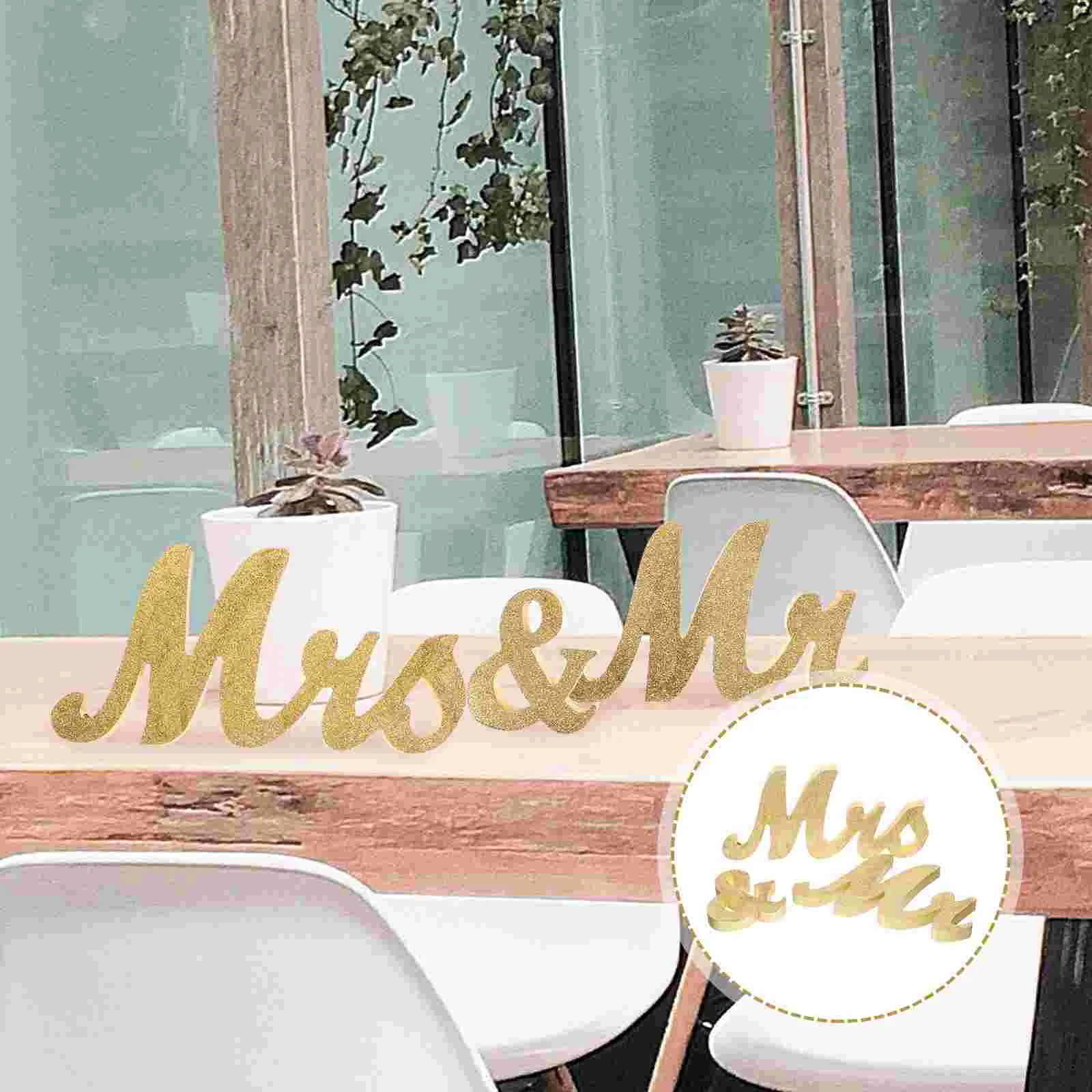 

1 Set Valentine and Mrs Signs Wedding Desktop Centerpiece Romantic Table Ornament