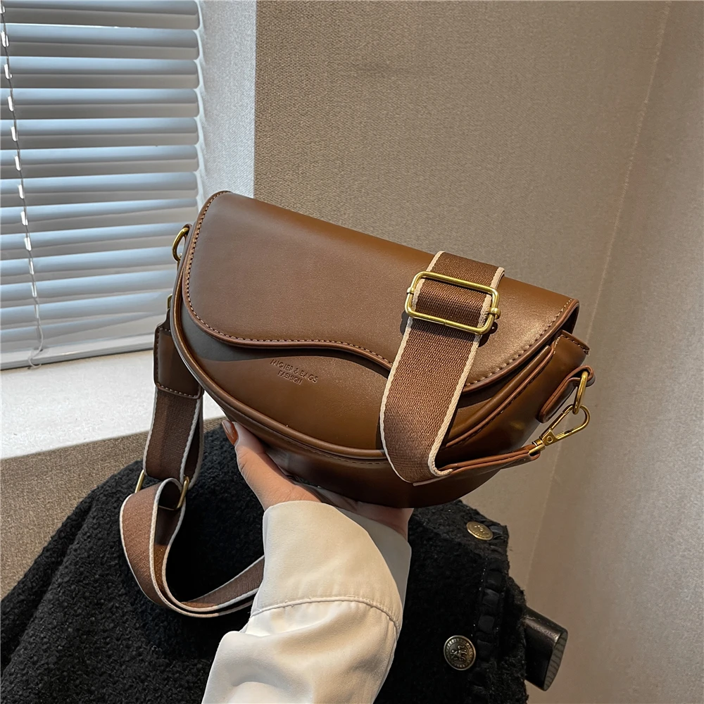 

Burminsa Vintage Wide Strap Saddle Small Shoulder Crossbody Bags For Women New 2022 Winter Trend Luxury Designer Ladies Handbags