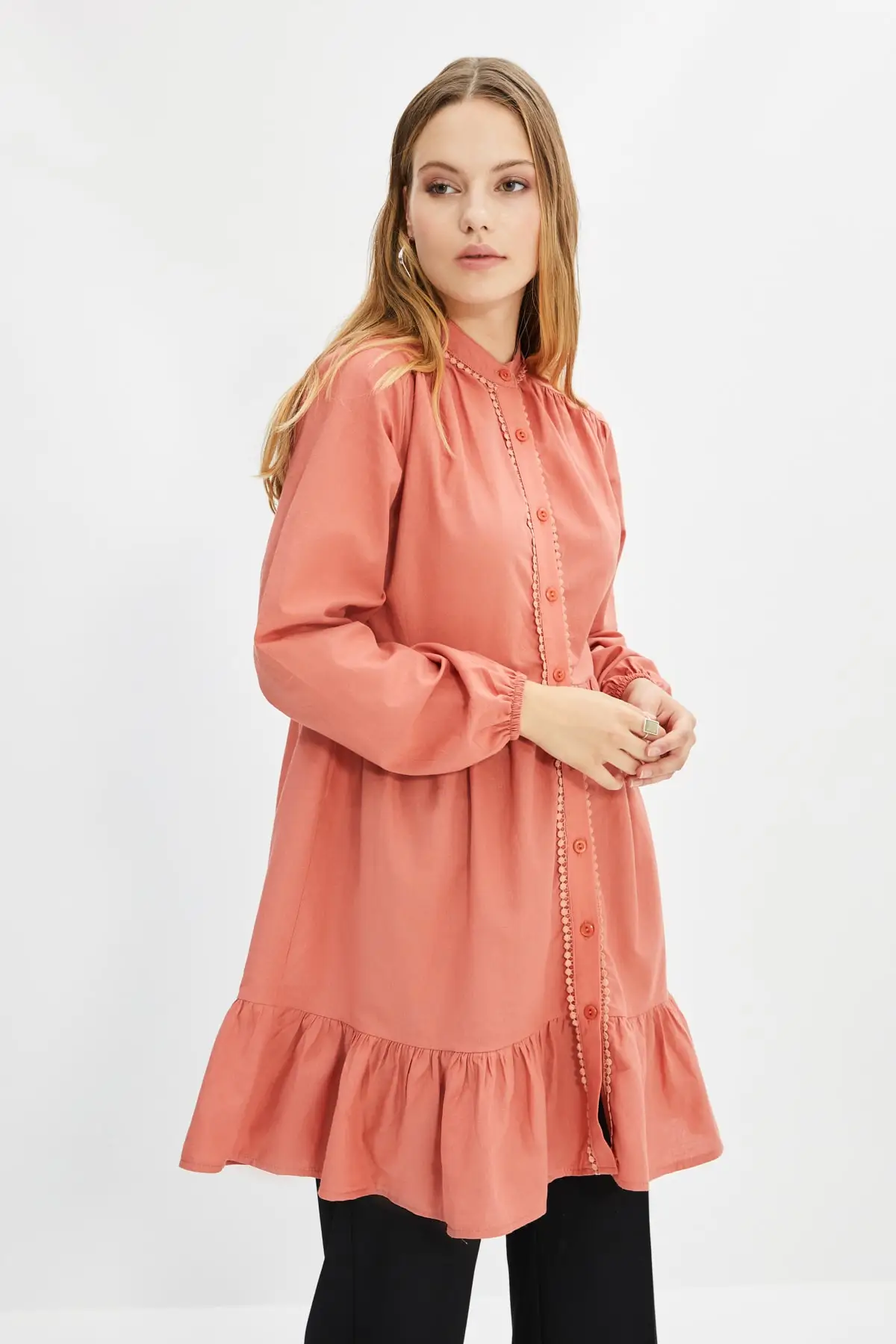 

Trendyol Restraint Collar Tunic TCTAW22UK0024