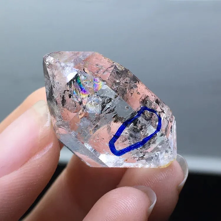 

Черный кристал Herkimer Diamond