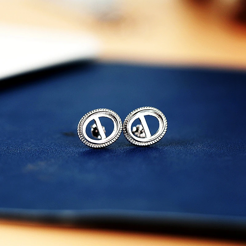 

Женские серьги-гвоздики с овальным кабошоном 7x9 мм