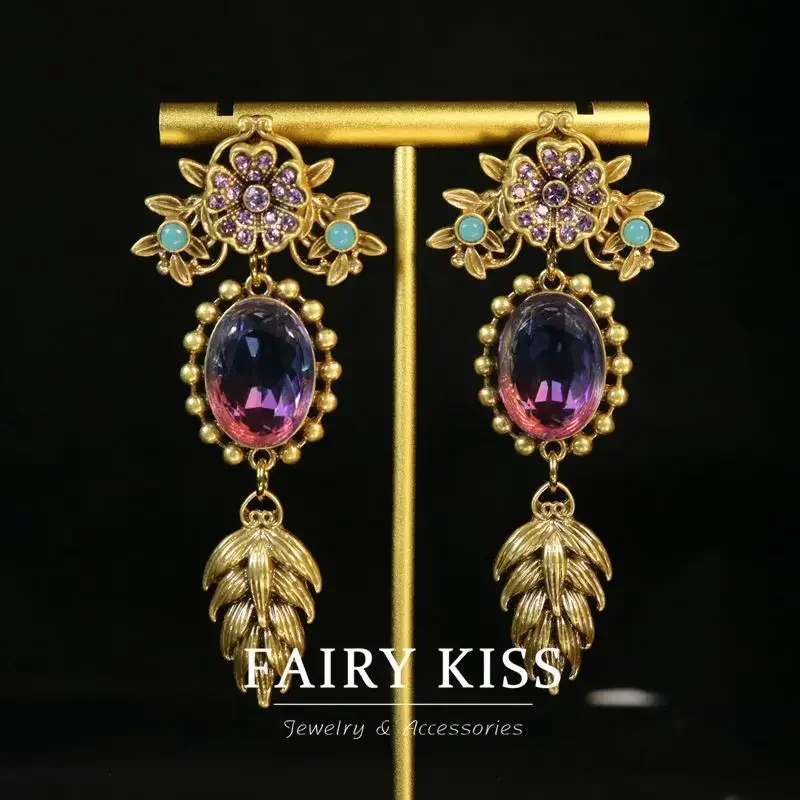 Изысканные длинные серьги на плечо инкрустированные стразами фиолетовый свежий