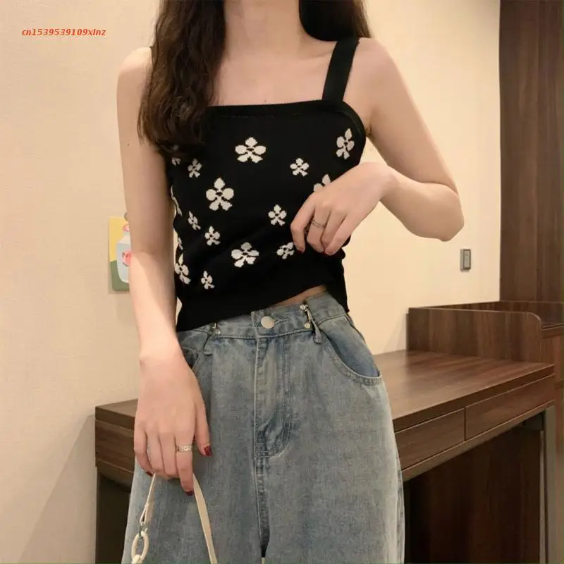 

Женский трикотажный укороченный топ без рукавов, Стильный винтажный жаккардовый облегающий топ с цветочным принтом, мини-жилет с квадратны...