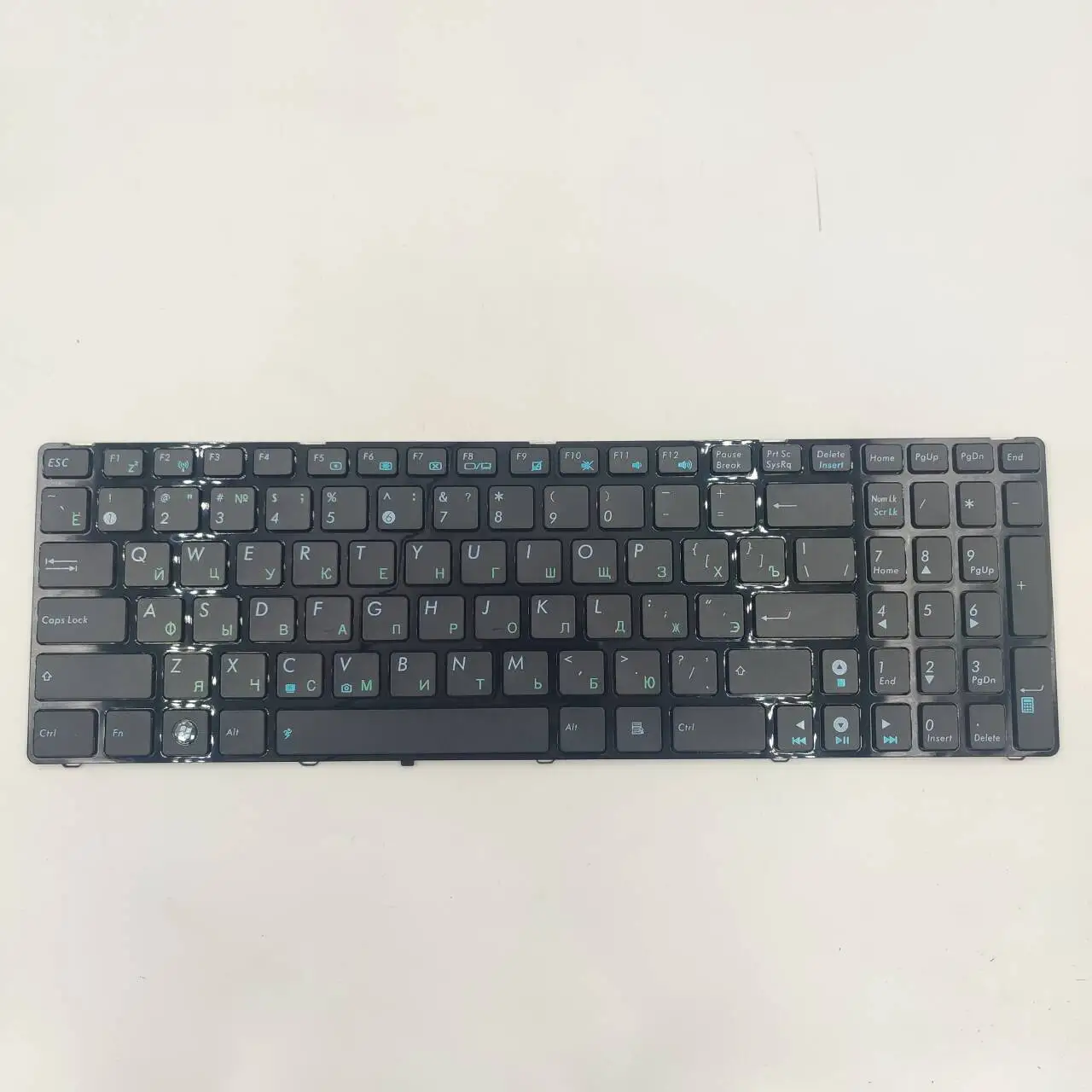 Фото Клавиатура для ноутбуков Asus A52, A53, K52, K53E, K72, N73J, G72, G73, R503U, R704, X55, X75 (русская раскладка) №4