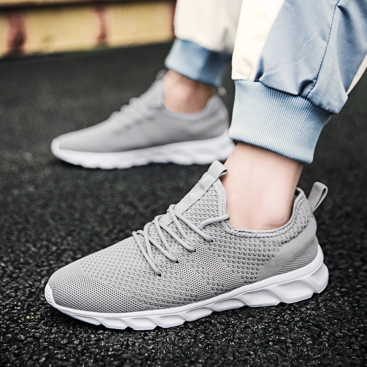 Damyuan Men's Running Shoes Knitting Mesh Breathable Shoes Men Sneakers Male Casual Jogging Men Sport Shoes Zapatos Para Correr