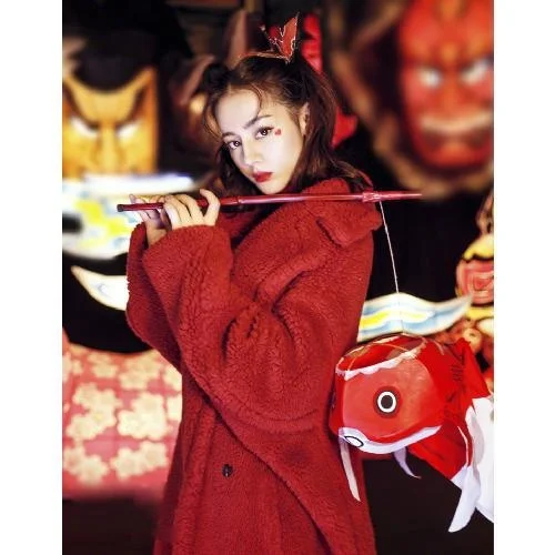 ICCLEK Liu Tao's same teddy bear coat women's new mid length sheep sheared lamb fur coat in autumn and winter 2019