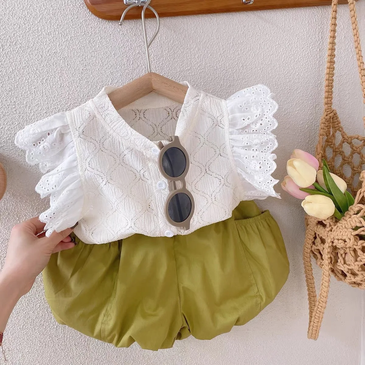 

Fashion Girls Summer Fly Sleeve Solid Ruched Top T-shirts Lace Pumpkin Shorts Pants Kids Baby Children Clothing Set 2pcs 2-7Y