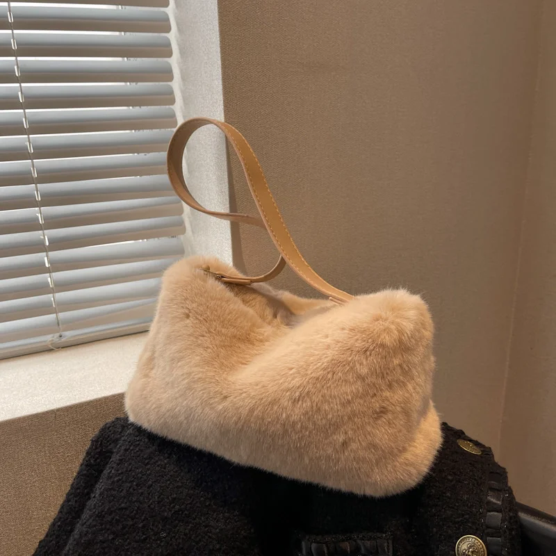 

Women's Bag Winter Wool 2022 Autumn and New Net Red Charming Cute Plush One Shoulder Underarm