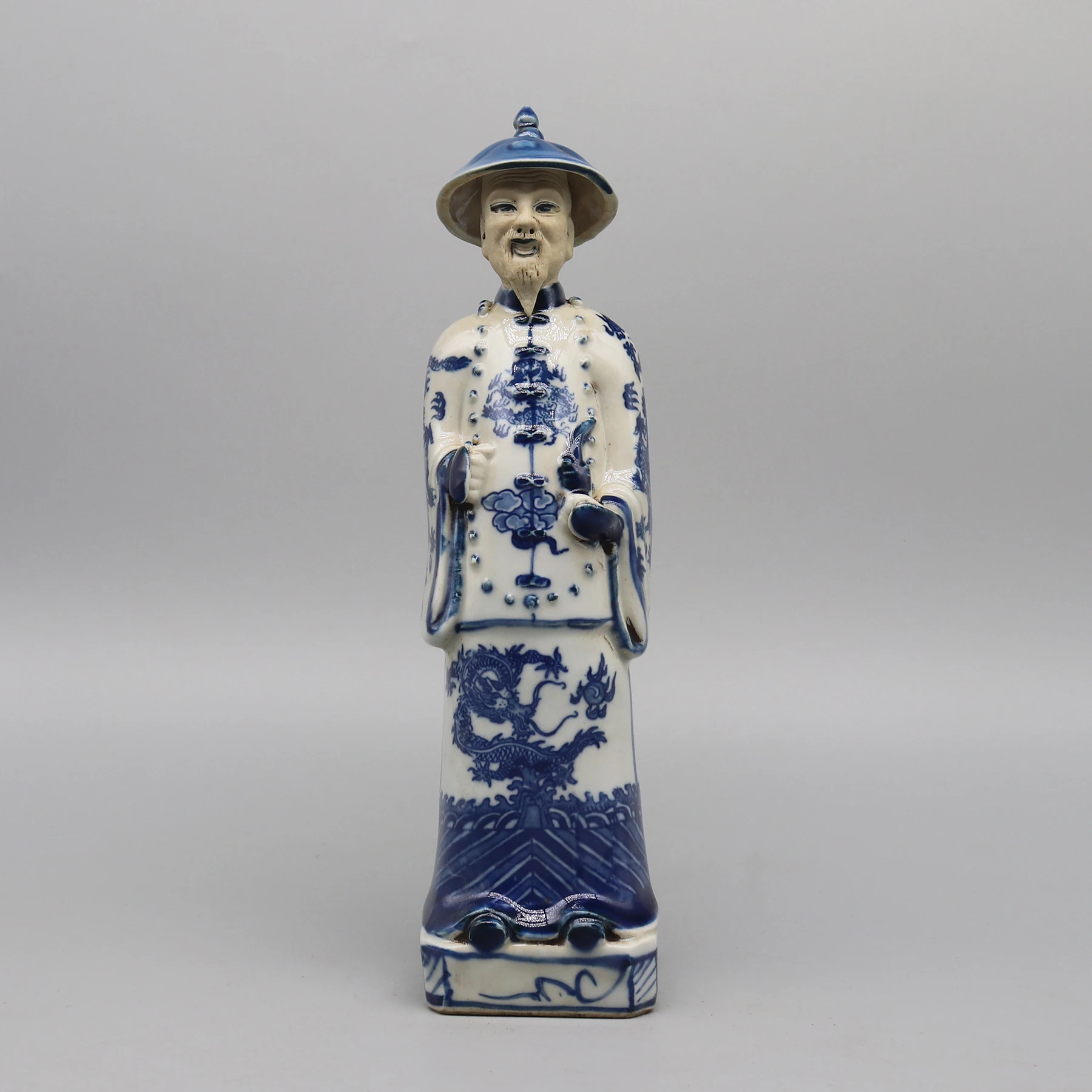 Керамическая статуя императора династии Цин Eastern Tide дни императора павла записки курляндского дворянина