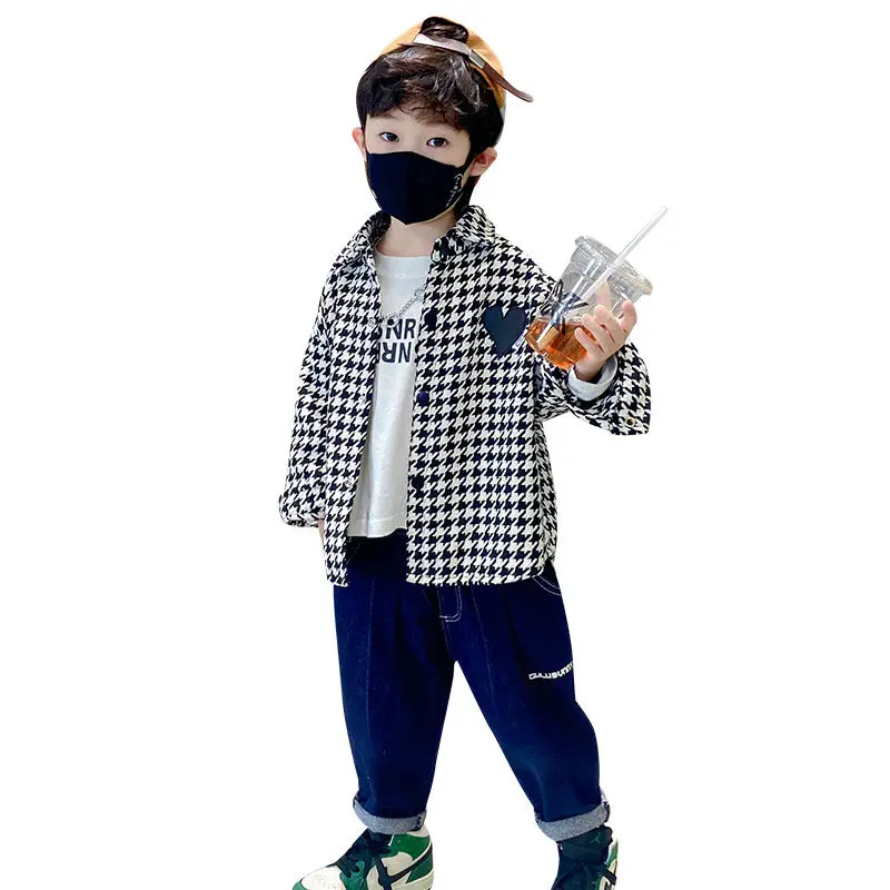 

Детская куртка-бомбер с буквенным принтом, на возраст 2-10 лет